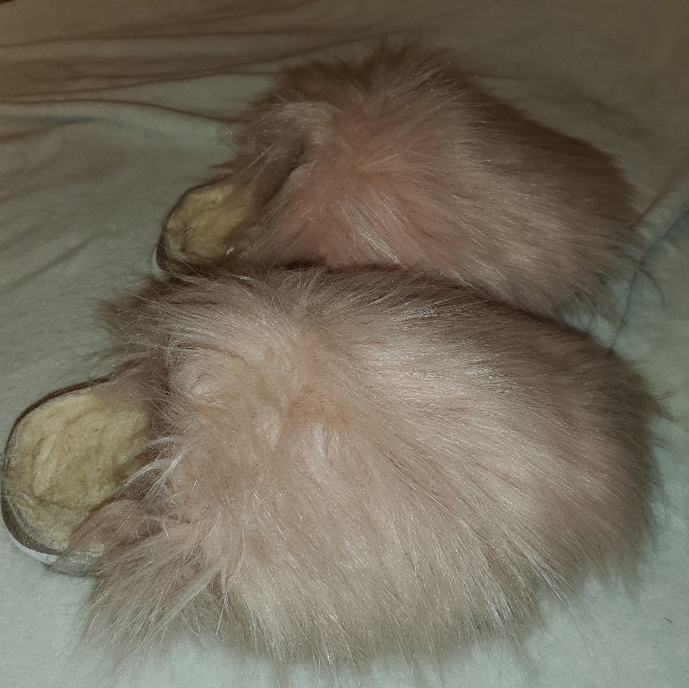 Bearpaw flouff slide slippers